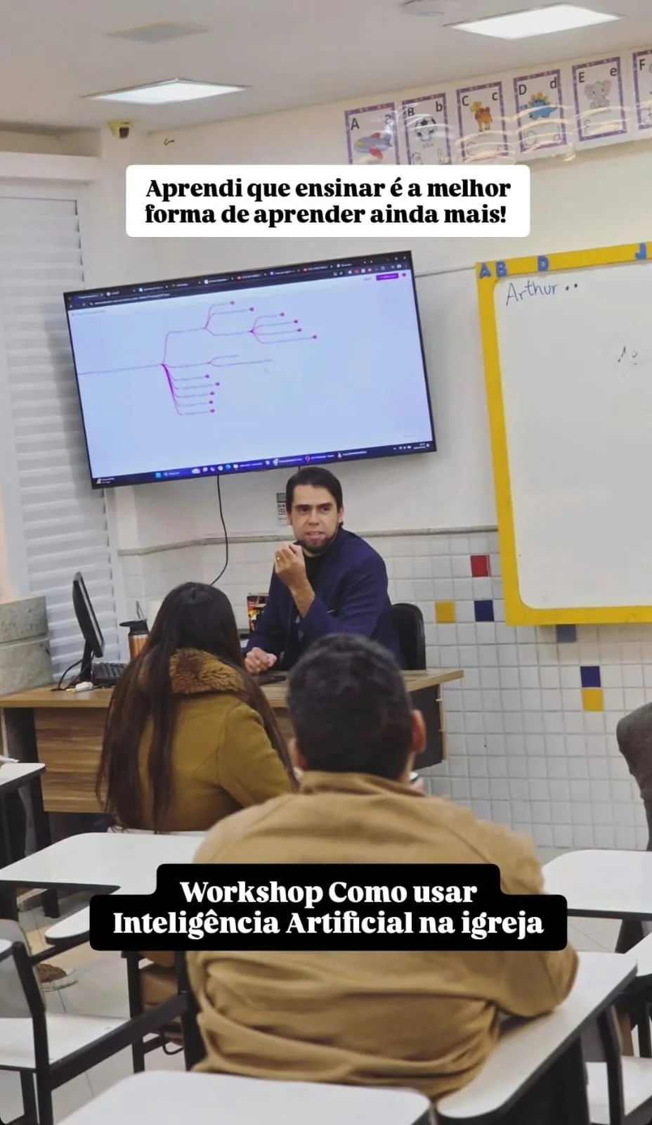 Evento presencial de comunicação com participação de José Roberto
